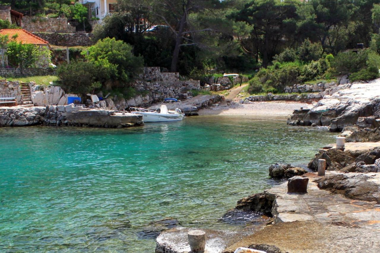 Apartments With A Parking Space Mudri Dolac, Hvar - 4043 Vrbanj Екстер'єр фото